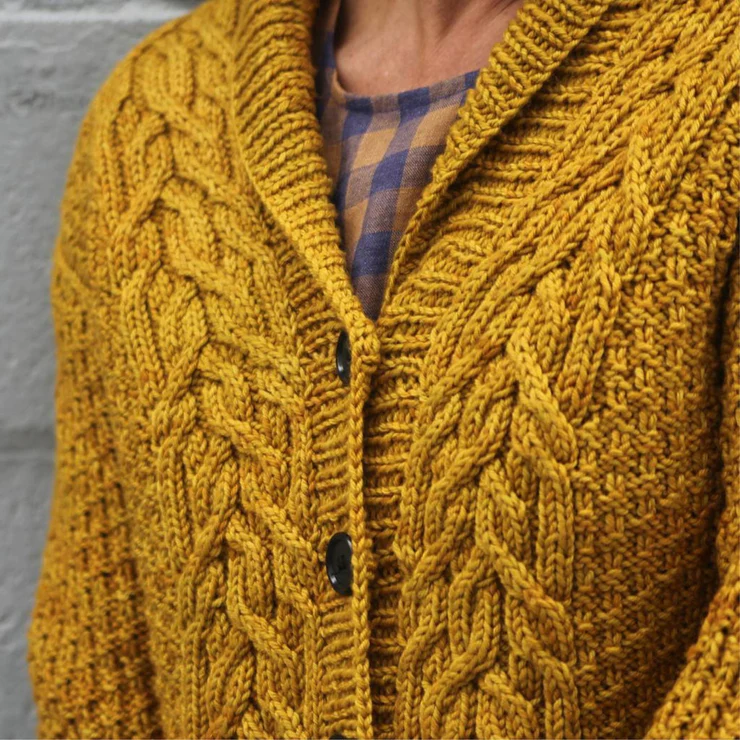 Tina - Jednoduchý žlutý svetr bez límce